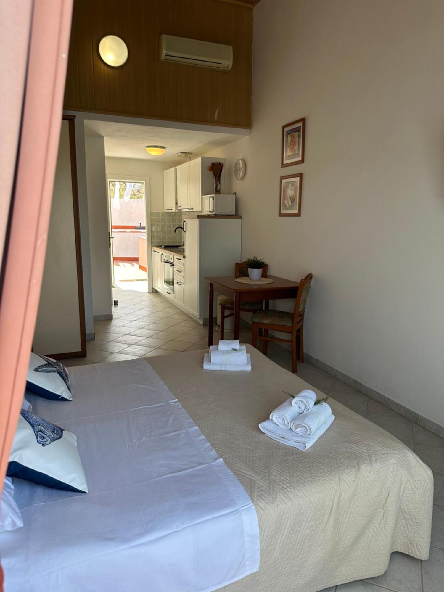 Apartments Marija Lastovo Zewnętrze zdjęcie